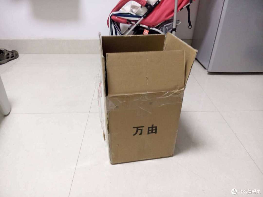 买台电U盘,装万由NAS系统