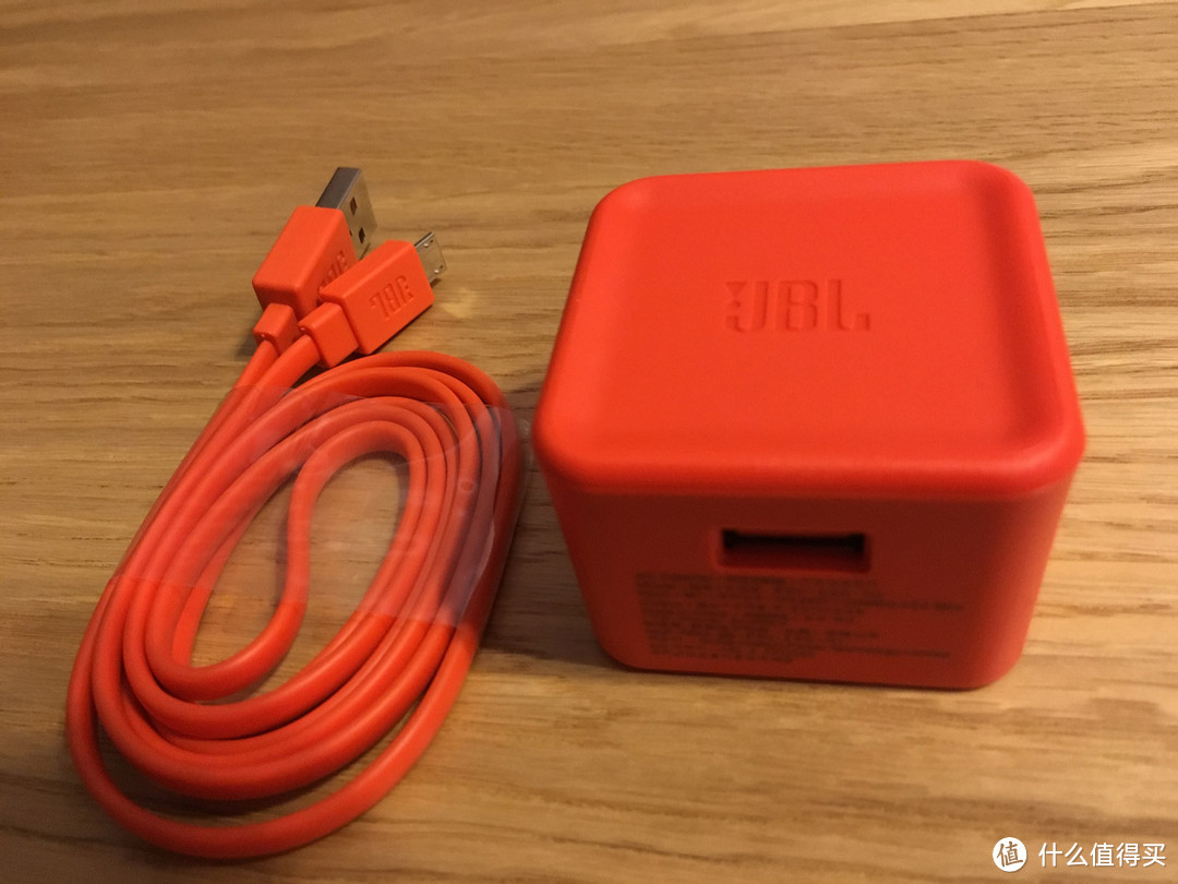 JBL Charge3 无线音箱 入手开箱体验