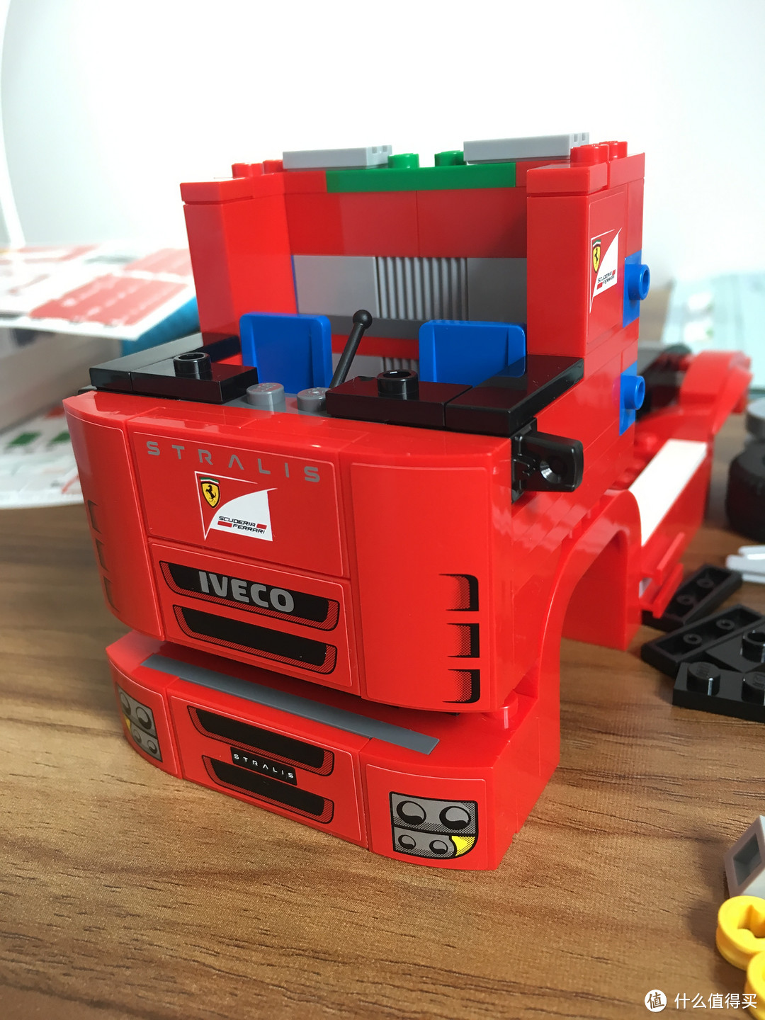LEGO 法拉利 “依维柯”卡车 开拼