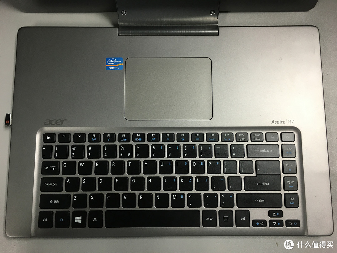 Acer 宏基 Aspire R7 571 6858 Convertible Laptop 触控变形本