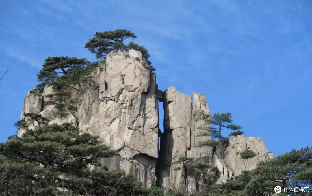 人杰山灵的黄山