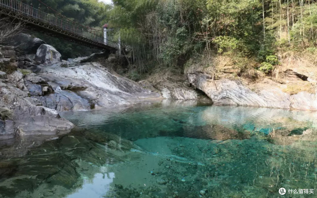 人杰山灵的黄山