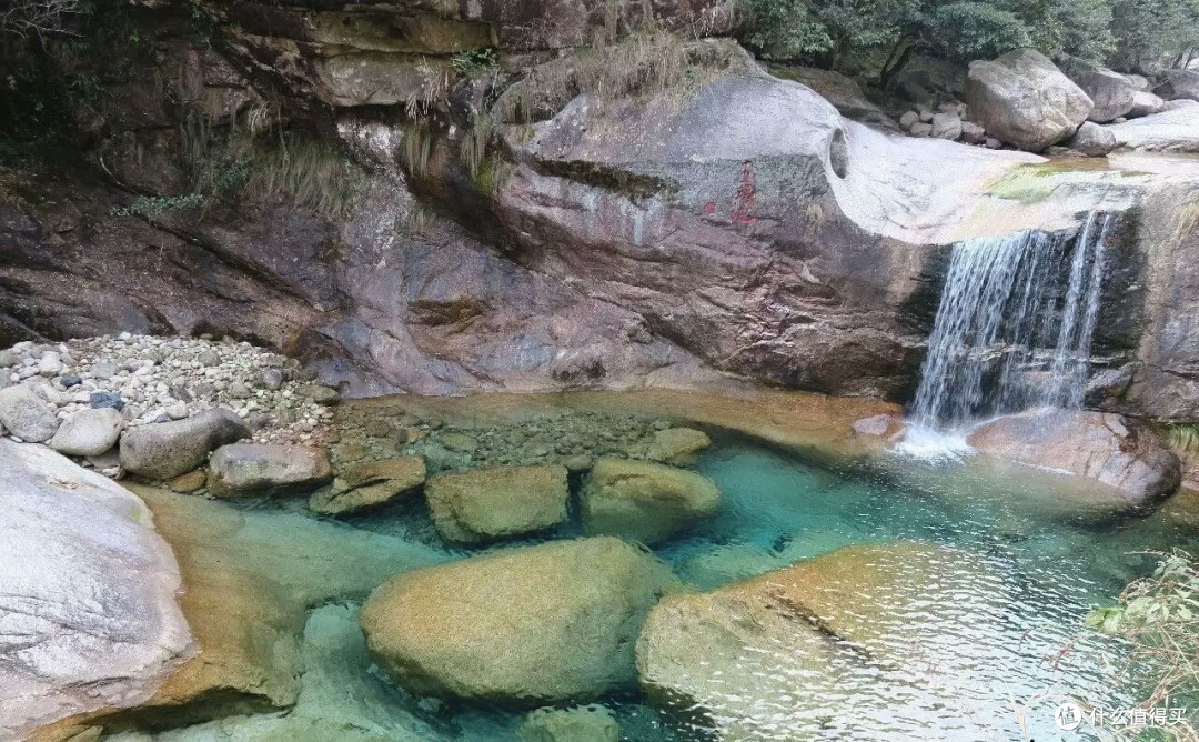 人杰山灵的黄山