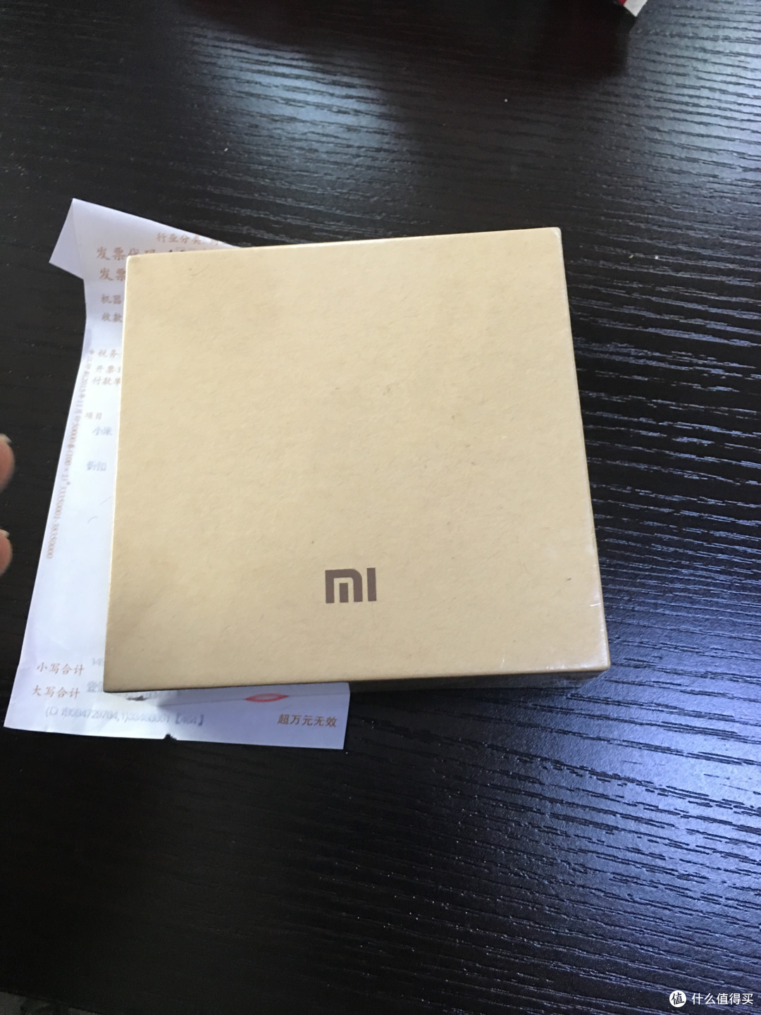 刚到的 小米手环2 简单开箱