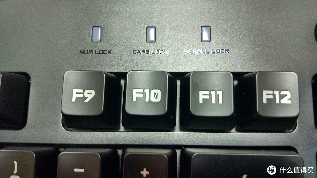 #原创新人# 不漏光的RGB键盘 — Logitech 罗技 G810 RGB幻彩背光机械键盘 开箱