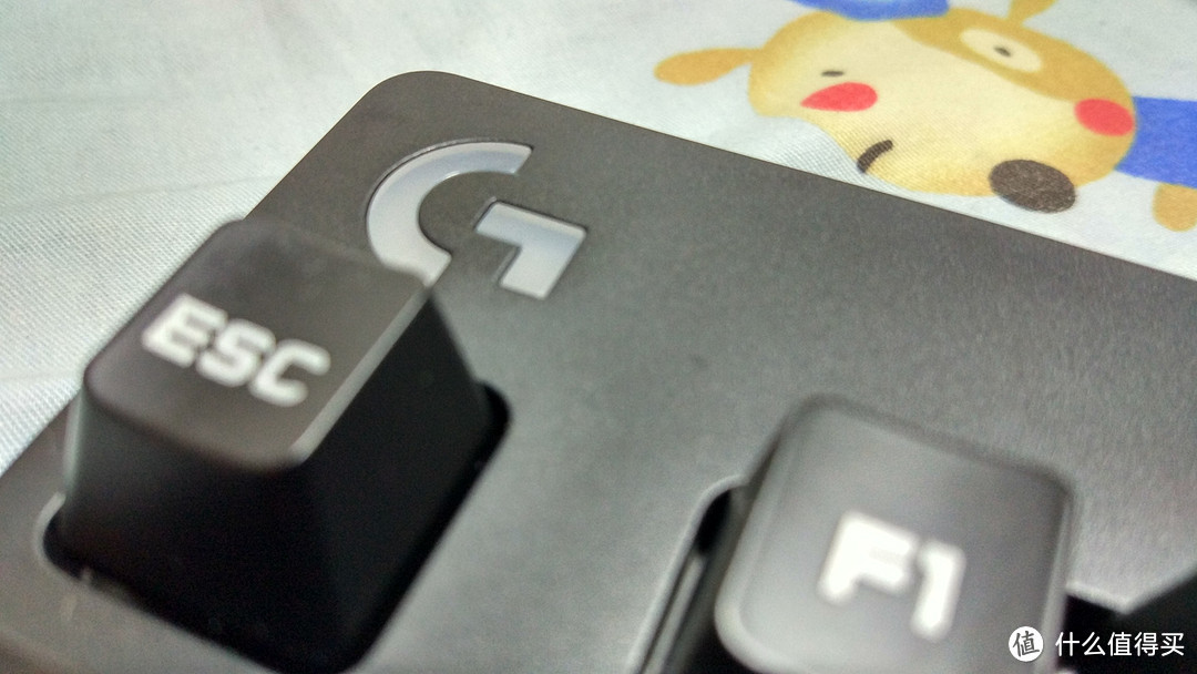 #原创新人# 不漏光的RGB键盘 — Logitech 罗技 G810 RGB幻彩背光机械键盘 开箱