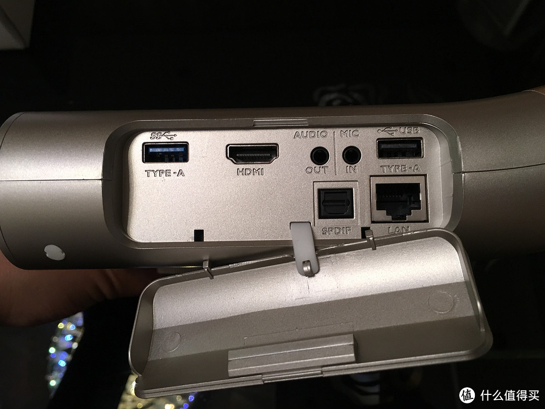 适合自己才是最好的微投:BenQ 明基 i300J 智能投影仪 无屏电视