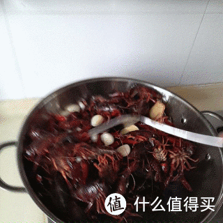 如何制作一锅美味到极点的十三香龙虾