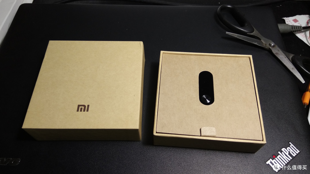 MI 小米手环2 开箱,对比gear fit 和小米手环1