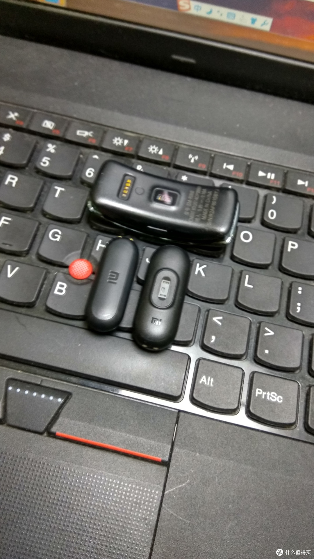 MI 小米手环2 开箱,对比gear fit 和小米手环1