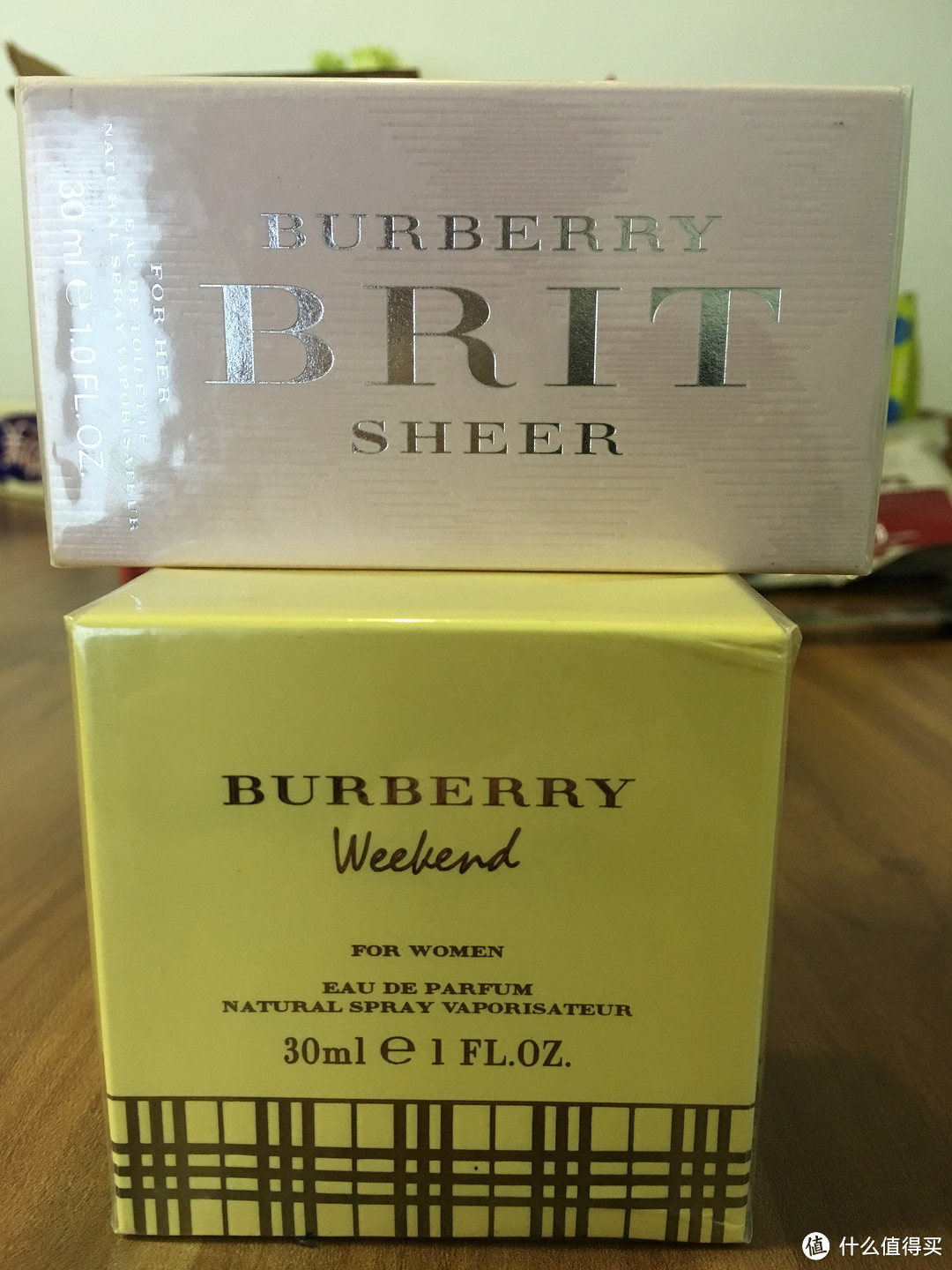 够新鲜的开箱晒物：BURBERRY 博柏利 周末 EDP & 红粉恋歌女士香水以及乱入的赠品