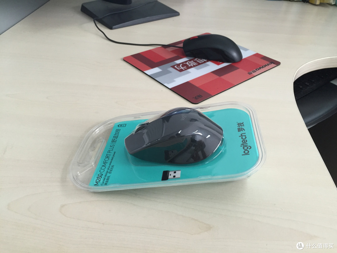 Logitech 罗技 M280 无线鼠标 开箱