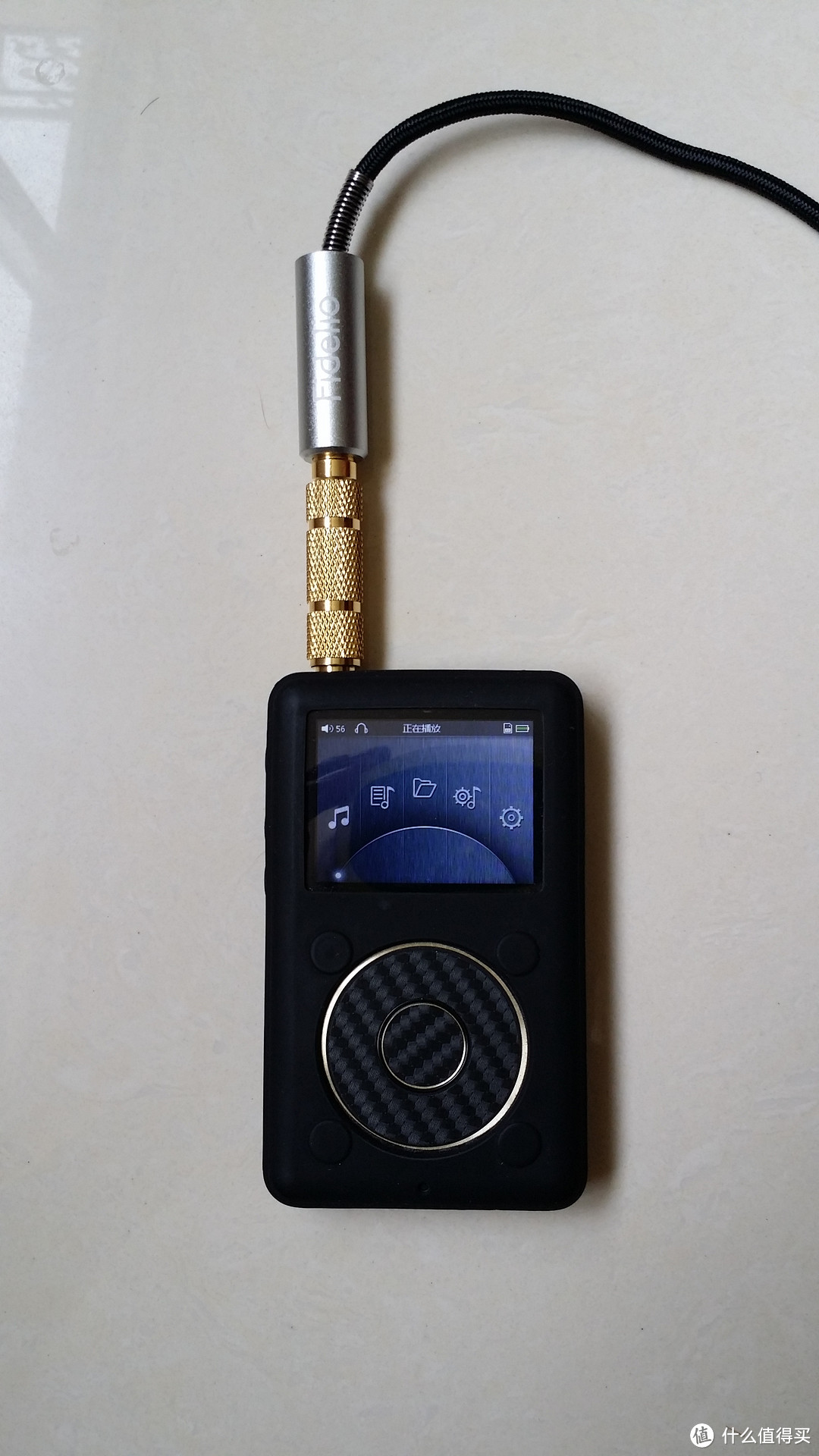 香槟色648元京东刚才忘了说了,去年双11还在京东买了飞傲的x1播放器