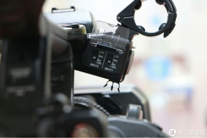 #本站首晒# SONY 索尼 hxr-nx3 手持式存储卡高清摄录一体机