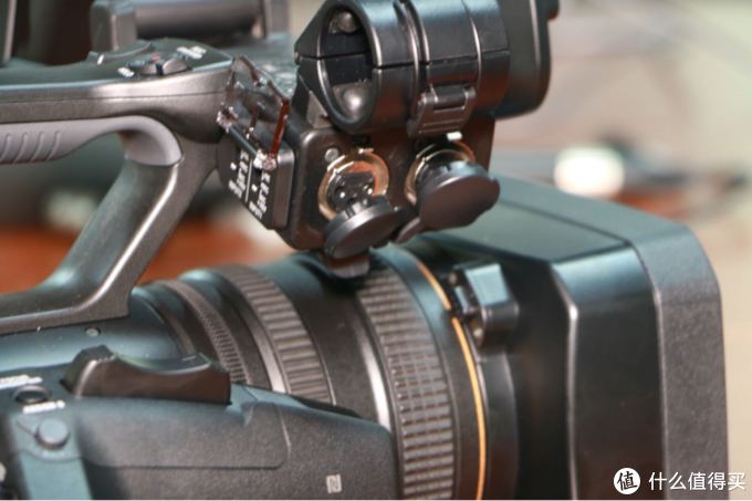 #本站首晒# SONY 索尼 hxr-nx3 手持式存储卡高清摄录一体机