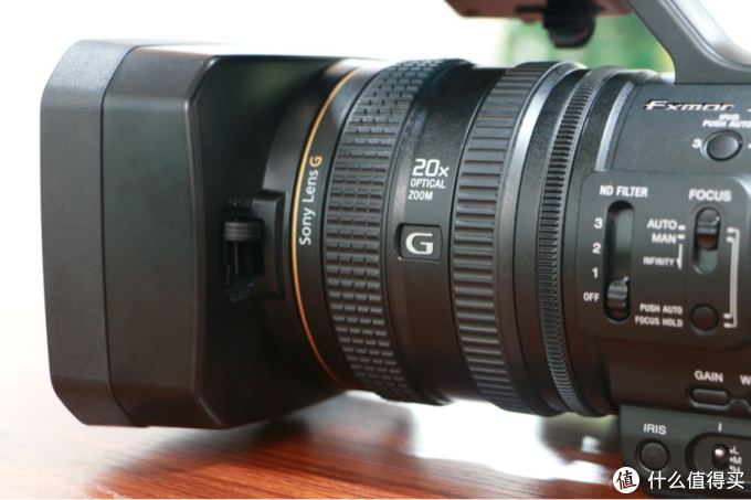 #本站首晒# SONY 索尼 hxr-nx3 手持式存储卡高清摄录一体机