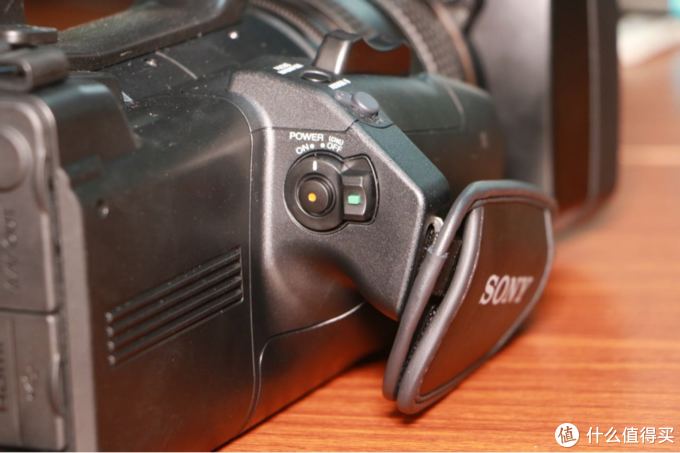 #本站首晒# SONY 索尼 hxr-nx3 手持式存储卡高清摄录一体机