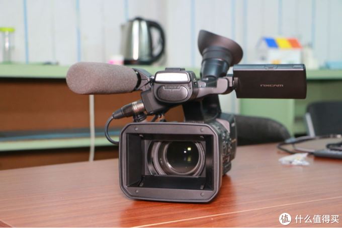 #本站首晒# SONY 索尼 hxr-nx3 手持式存储卡高清摄录一体机