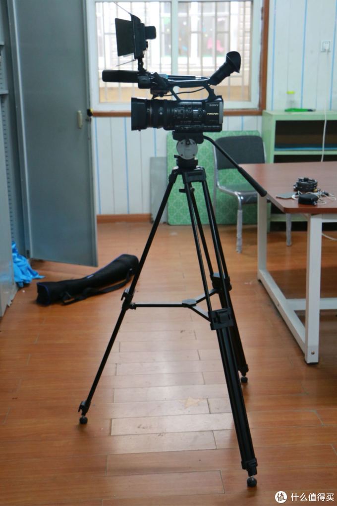 #本站首晒# SONY 索尼 hxr-nx3 手持式存储卡高清摄录一体机