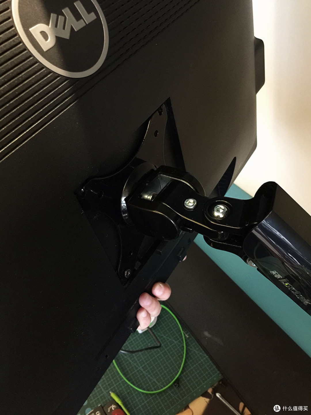 释放桌面——Loctek 乐歌 DLB502-H 桌面显示器支架