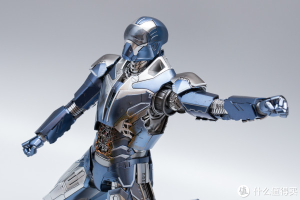 收藏的乐趣 篇六:#本站首晒# 酱油机中的战斗机 hottoys mk40 shotgun