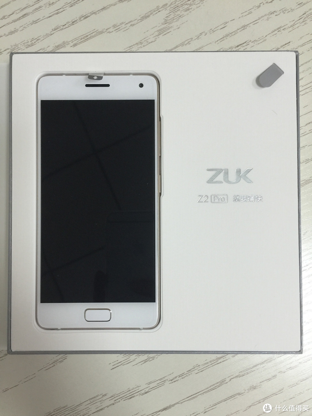 lenovo 联想 ZUK Z2 Pro旗舰版 — 均衡的选择