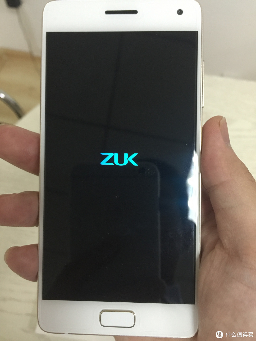 lenovo 联想 ZUK Z2 Pro旗舰版 — 均衡的选择