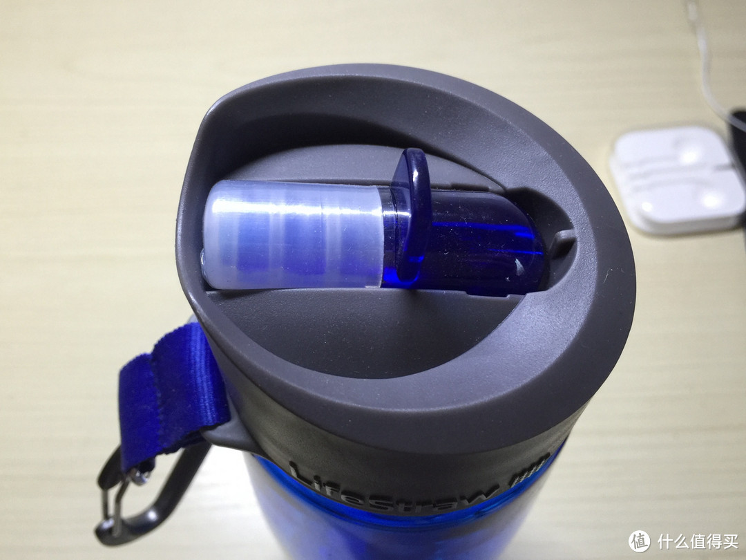 野外生存好伙伴---Lifestraw Go-S16 蓝色 生命水壶评测