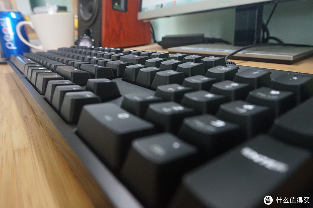 简约设计，精工之作——Logitech 罗技 G610 背光 茶轴 机械键盘