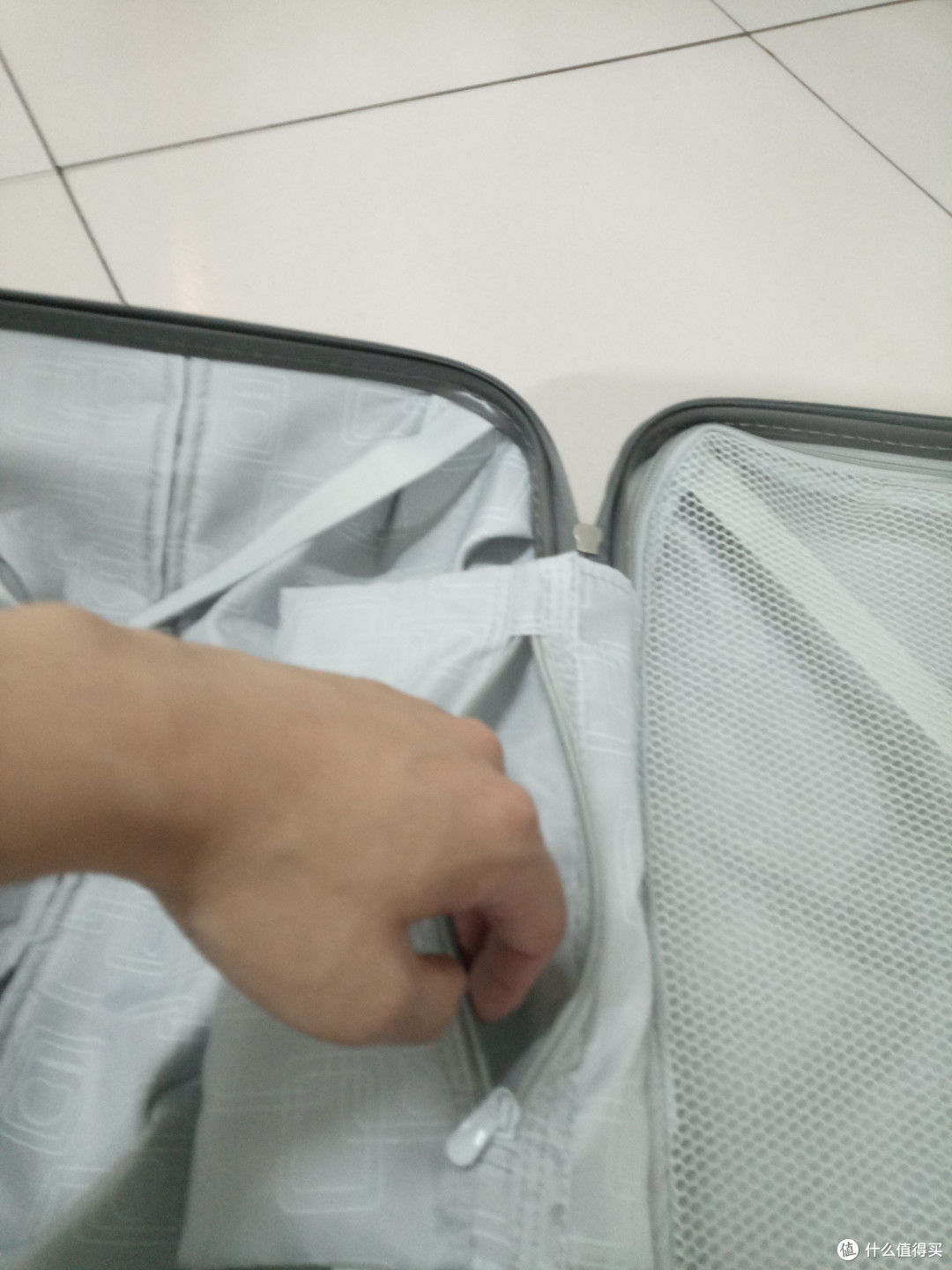 浅谈 DELSEY 法国大使 00379980100 20寸 万向轮拉杆箱