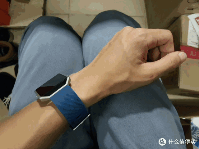 专注运动健身的偏科生——Fitbit Blaze智能手表体验报告