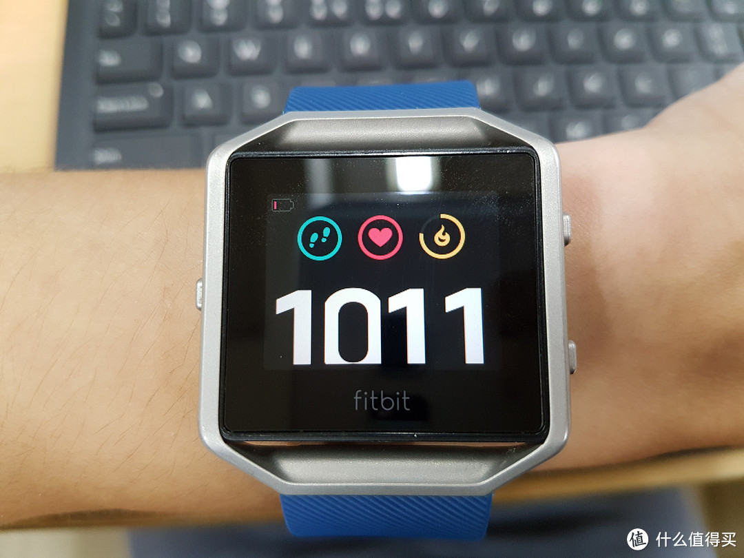 专注运动健身的偏科生——Fitbit Blaze智能手表体验报告