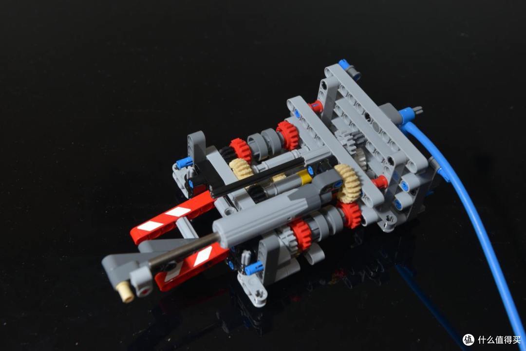 LEGO 乐高 42043 卡车 伪开箱及B模式搭建过程