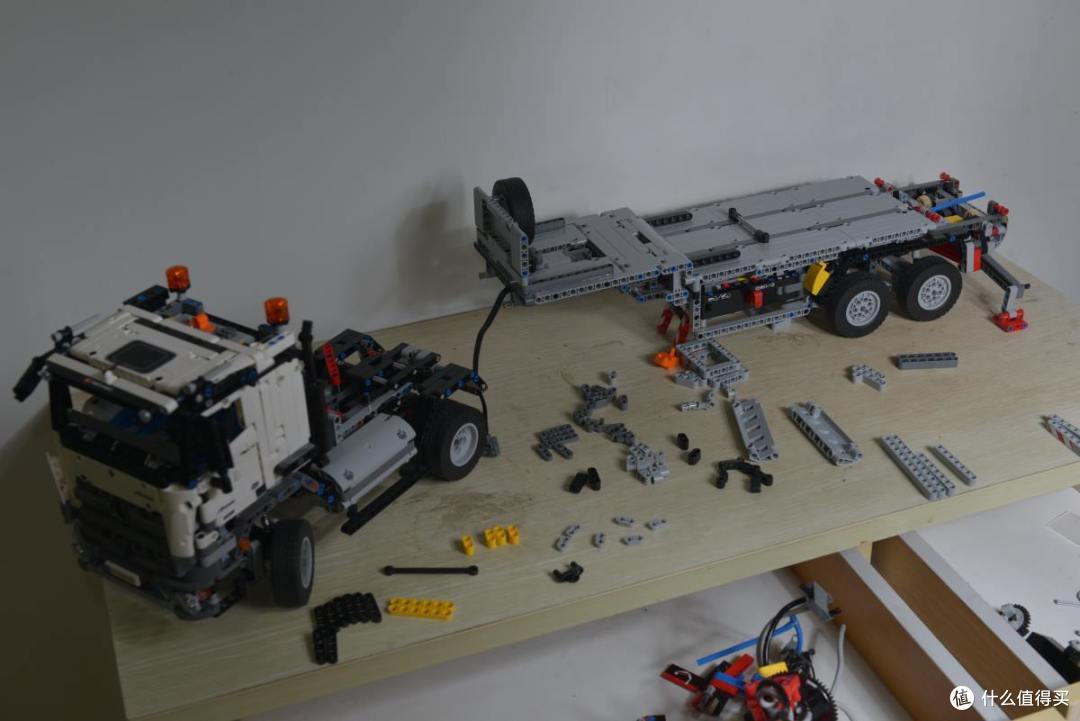 LEGO 乐高 42043 卡车 伪开箱及B模式搭建过程