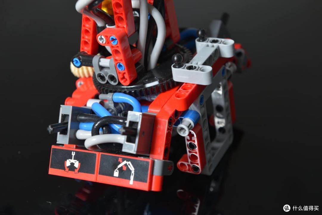 LEGO 乐高 42043 卡车 伪开箱及B模式搭建过程
