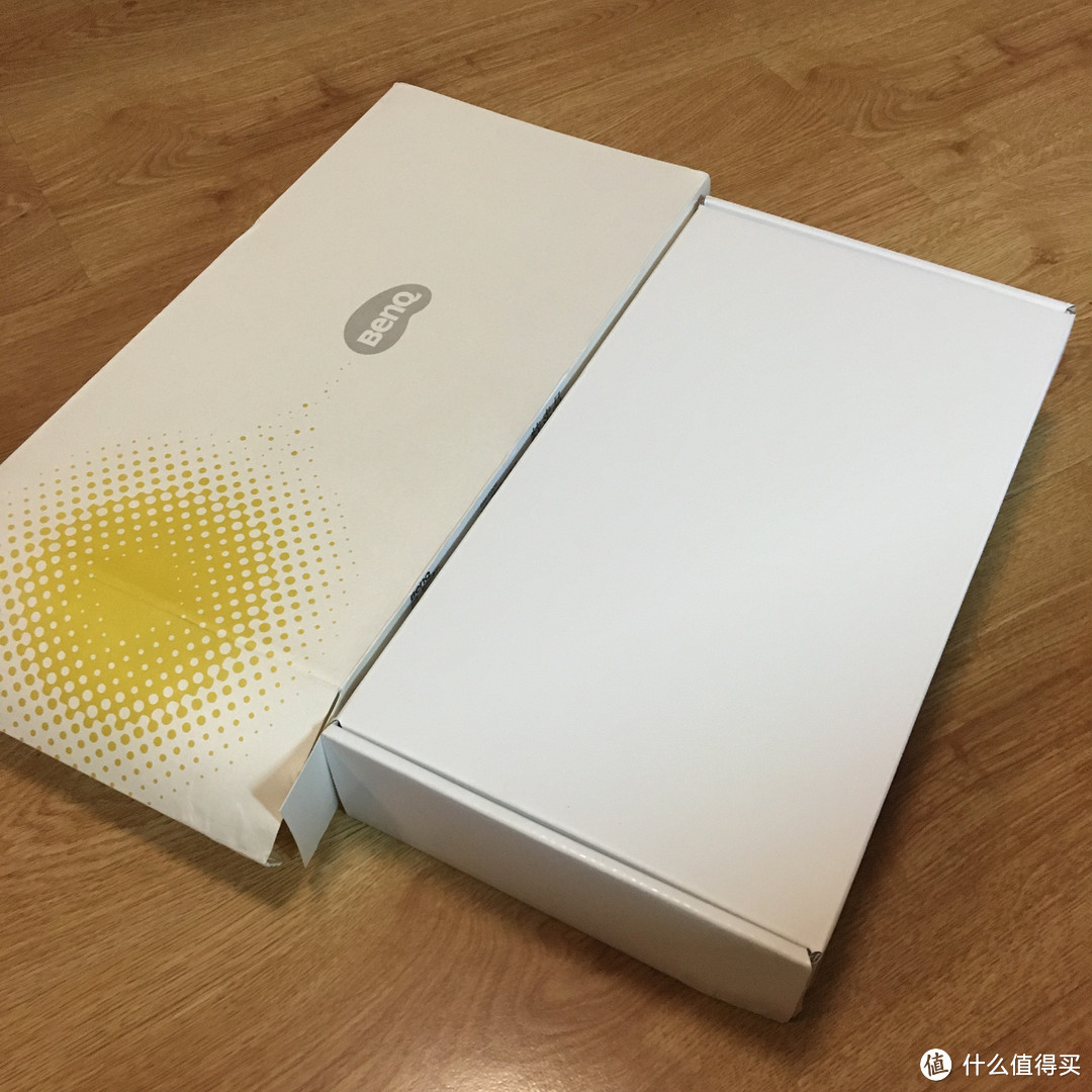 明基 i300J LED微型智能投影仪开箱简测