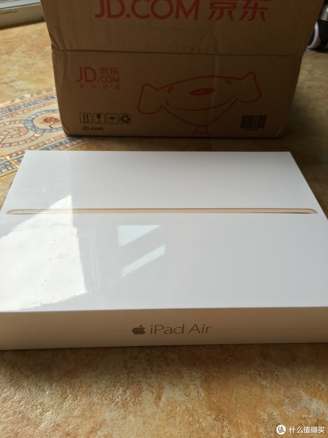 给父母的小礼物：Apple 苹果 iPad Air 2 平板电脑 16G WiFi版