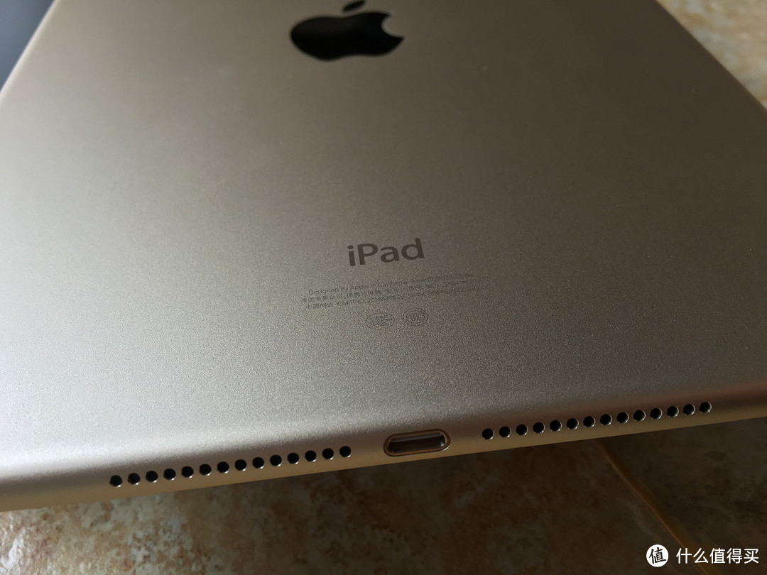 给父母的小礼物：Apple 苹果 iPad Air 2 平板电脑 16G WiFi版