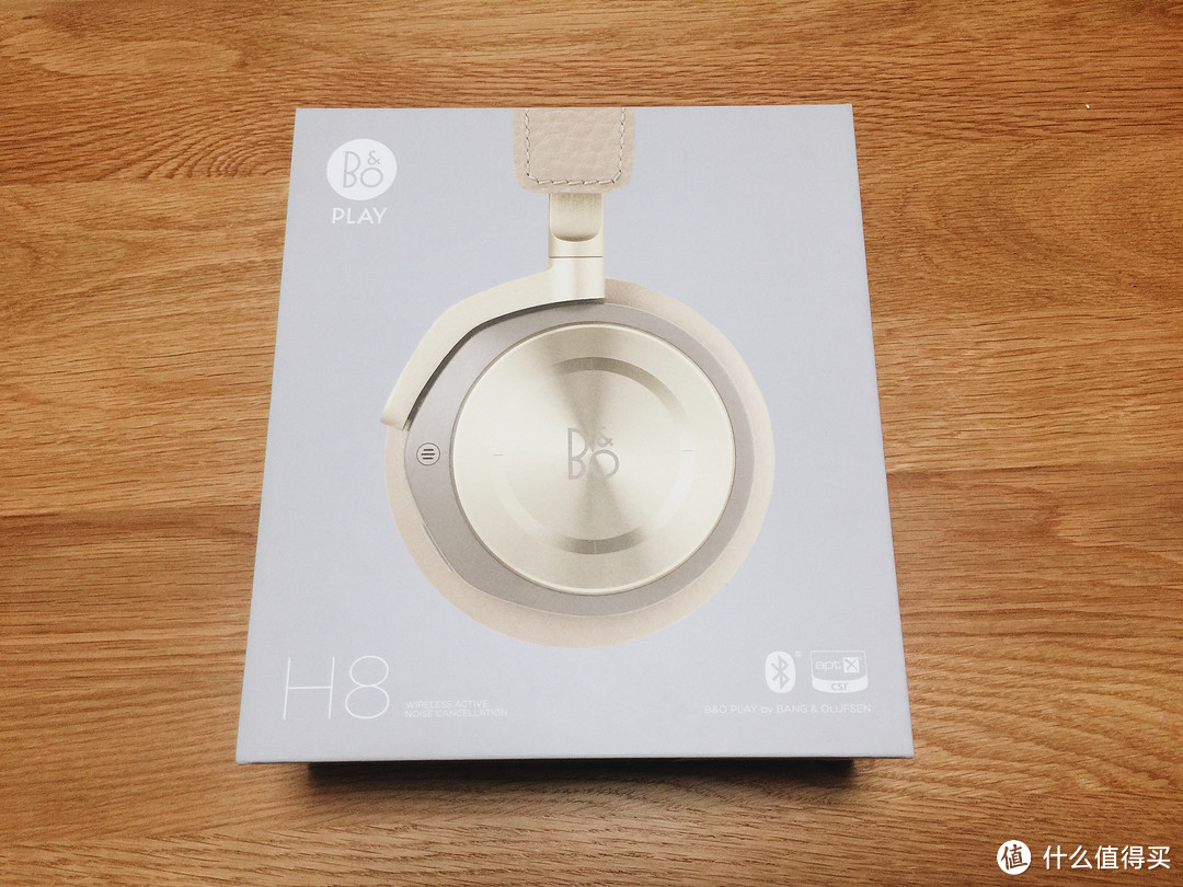 B&O BeoPlay H8 包装