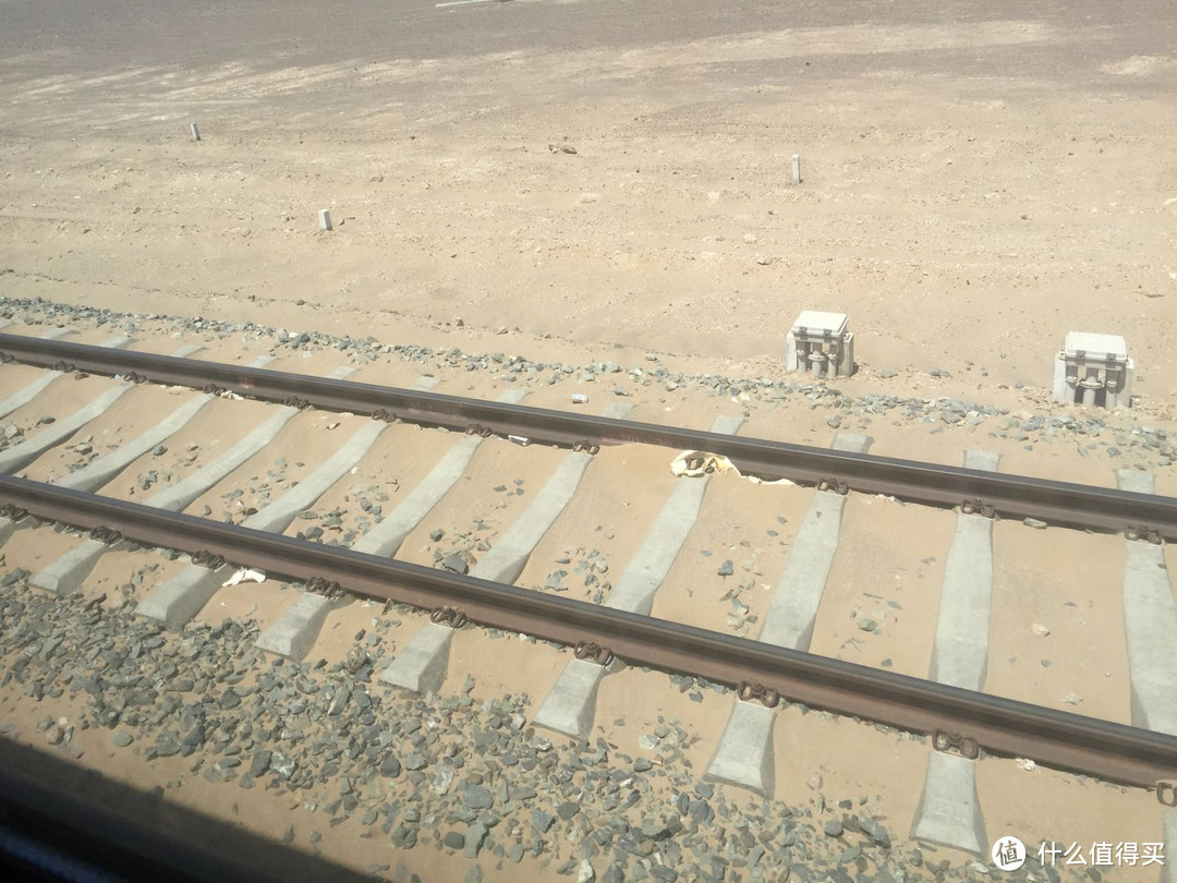 坐着火车看风景：开往罗布泊的火车（哈密--罗中）