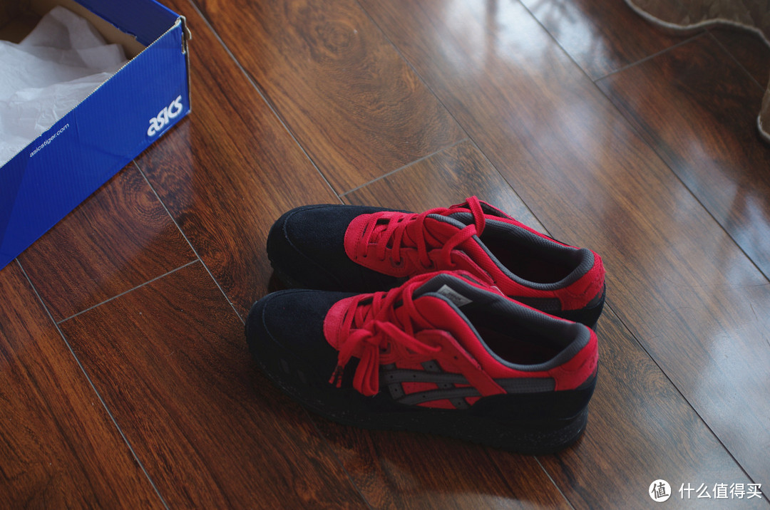 #本站首晒# ASICS 亚瑟士 Tiger Gel Lyte III  black/red圣诞红