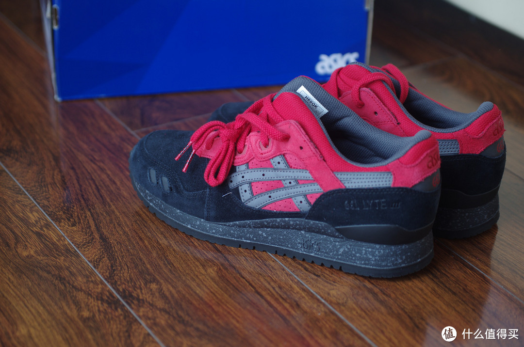 #本站首晒# ASICS 亚瑟士 Tiger Gel Lyte III  black/red圣诞红