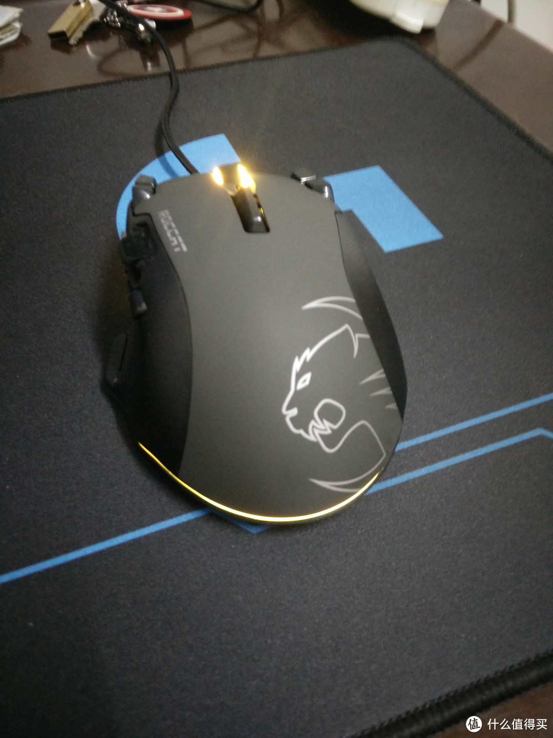 小众游戏鼠标 — ROCCAT 冰豹 Tyon 钛鲨豹 激光游戏鼠标开箱试用