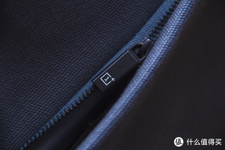 #本站首晒# OnePlus 一加  蓝灰色/黑色 旅行单肩包 晒单