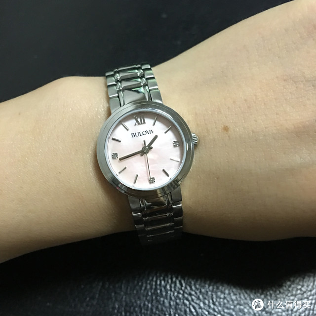 送给侄女的粉粉 BULOVA 宝路华 96P165 时装腕表