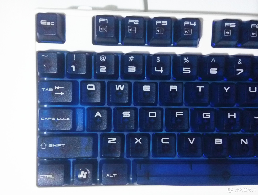 奇葩键帽，想说爱你不容易：明基天机镜KX890 机械键盘评测