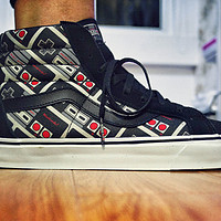 #本站首晒# 再见反绒皮：Vans 范斯 X Nintendo联名 高帮红白手柄合作款