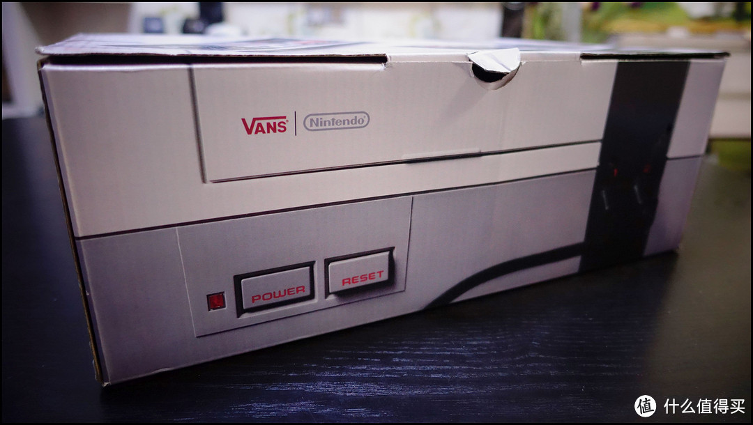 #本站首晒# 再见反绒皮：Vans 范斯 X Nintendo联名 高帮红白手柄合作款
