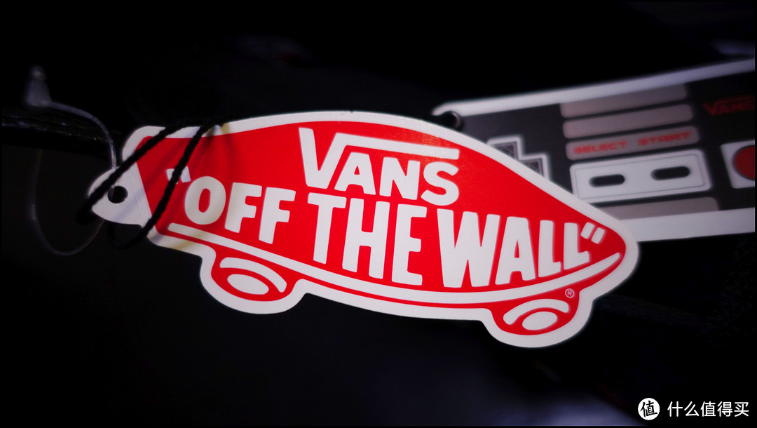 #本站首晒# 再见反绒皮：Vans 范斯 X Nintendo联名 高帮红白手柄合作款