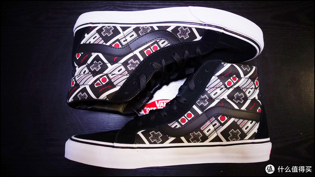 #本站首晒# 再见反绒皮：Vans 范斯 X Nintendo联名 高帮红白手柄合作款